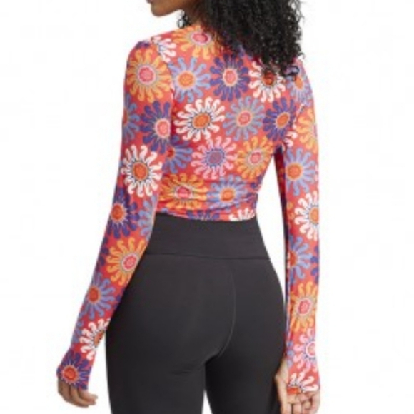 Adidas x FARM Rio Long Sleeve Crop Top S Red Pink Floral NWT Activewear - Picture 3 of 12